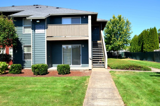 Cedar Creek Village in Sherwood, OR - Building Photo - Building Photo