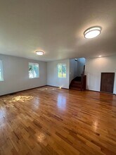 33626 Paiute Ln in Eugene, OR - Building Photo - Building Photo