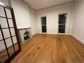 38 Academy St, Unit 2 in New Haven, CT - Building Photo - Building Photo