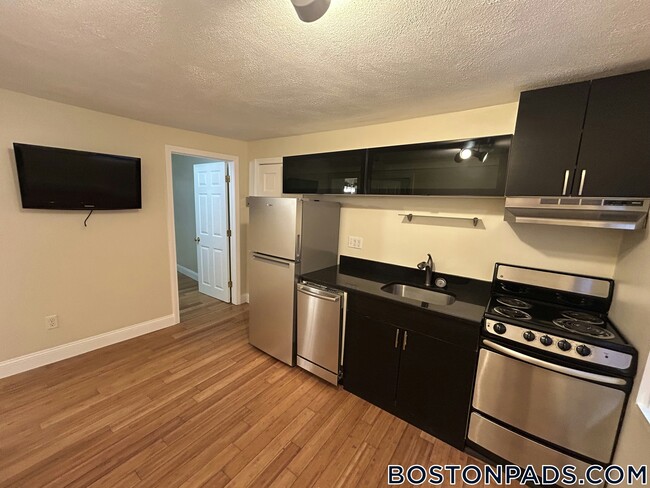 20 Bartlett Pl