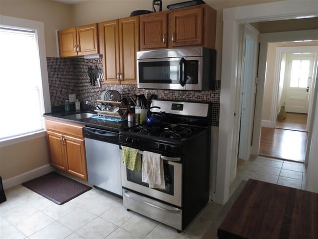 12 Silvey Pl, Unit 1