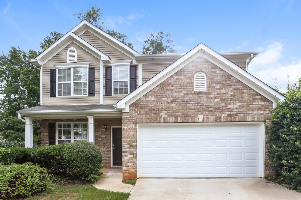 1015 Maple Leaf Dr in Mcdonough, GA - Building Photo