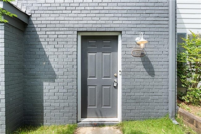 1731 Twin Brooks Dr SE in Marietta, GA - Building Photo - Building Photo