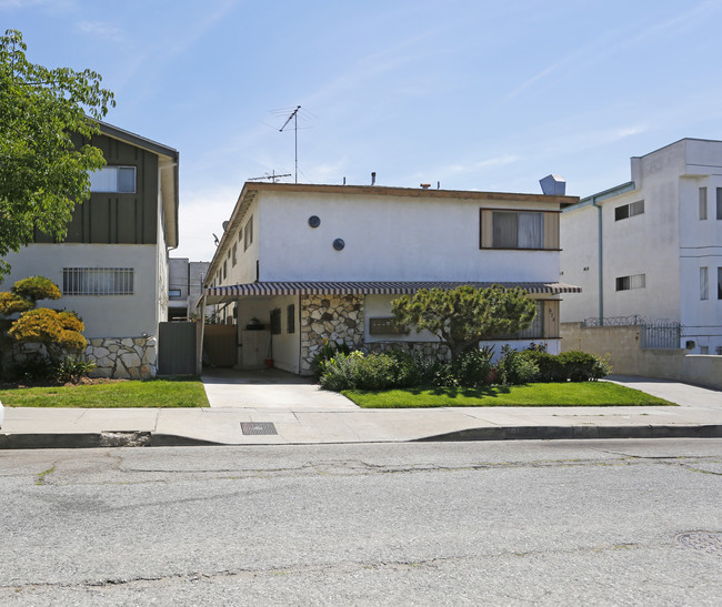 974 S New Hampshire Ave in Los Angeles, CA - Building Photo - Building Photo