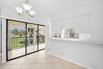 3961 SW Greenwood Way in Palm City, FL - Foto de edificio - Building Photo