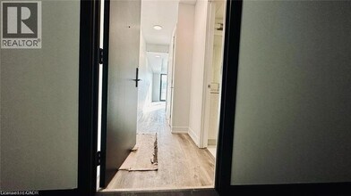 1 Jarvis St in Hamilton, ON - Building Photo - Building Photo