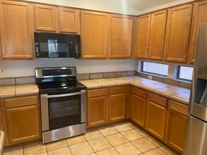 244 W Goldfinch Way in Chandler, AZ - Building Photo - Building Photo