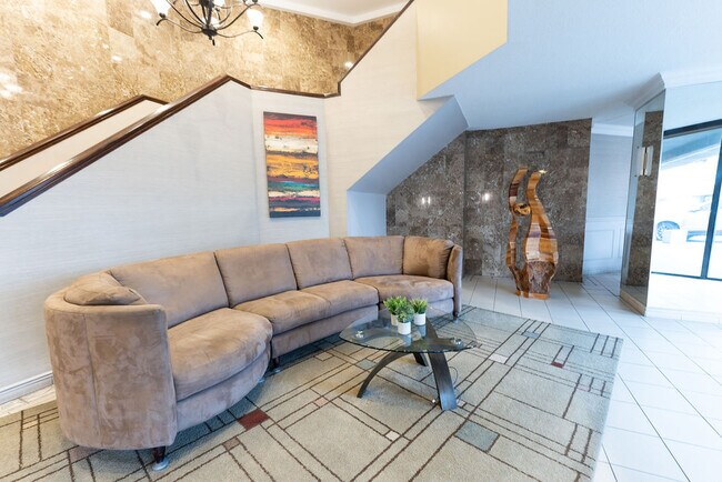 323 Colborne St in London, ON - Building Photo - Building Photo