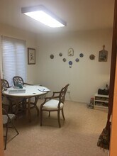 122 Surrey Ln in San Rafael, CA - Building Photo - Building Photo