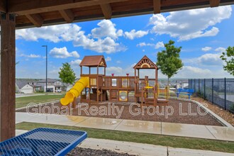 13123 Horse Ter in Saint Hedwig, TX - Building Photo - Building Photo