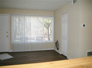 5226 Castlewood Rd in Richmond, VA - Building Photo - Building Photo