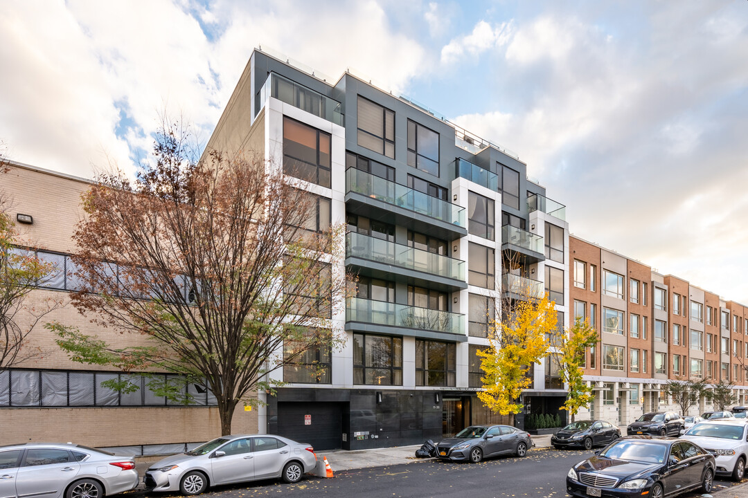 Liv@Murray South in Long Island City, NY - Building Photo