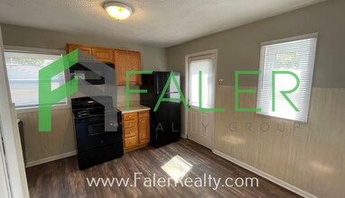 520 Alexander Dr in Dayton, OH - Building Photo - Building Photo