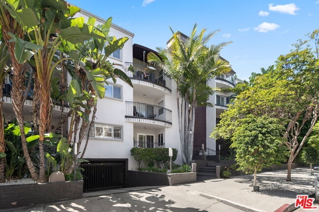625 Flores St in West Hollywood, CA - Building Photo - Building Photo