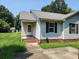 213 Bishop Ln in Concord, NC - Building Photo