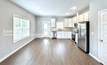 1025 Echo Rdg Rd in Columbia, TN - Foto de edificio - Building Photo