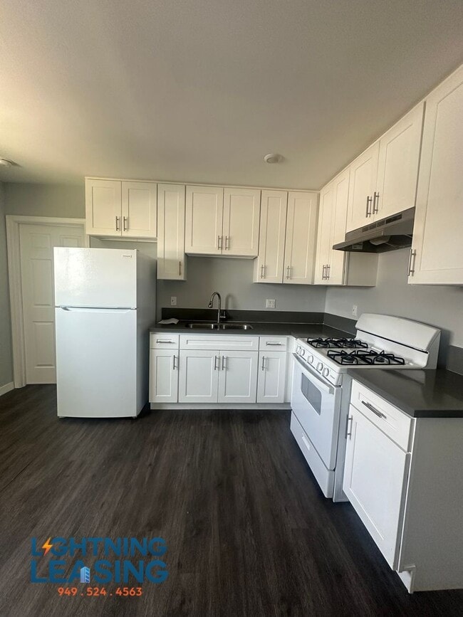 property at 5859 1/2 West Blvd