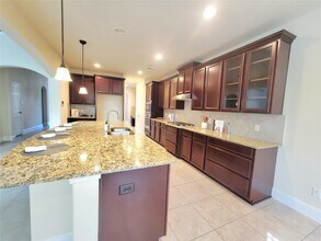 5822 Crawford Hill Ln in Sugar Land, TX - Building Photo - Building Photo