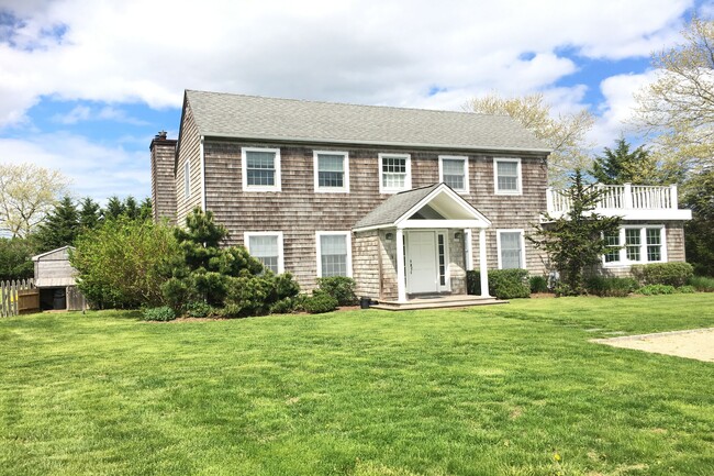 property at 761 N Sea Mecox Rd