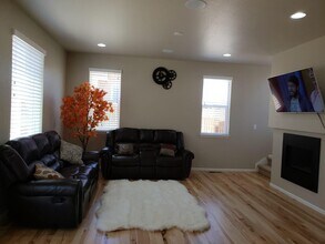 17193 E Springfield Ct in Parker, CO - Building Photo - Building Photo