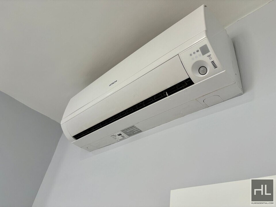 Monroe St, YONKERS, Unit 1 in Yonkers, NY - Building Photo