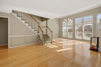 563 Chestertown St in Gaithersburg, MD - Building Photo - Building Photo
