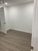 35 Allangrove Crescent in Toronto, ON - Building Photo - Building Photo