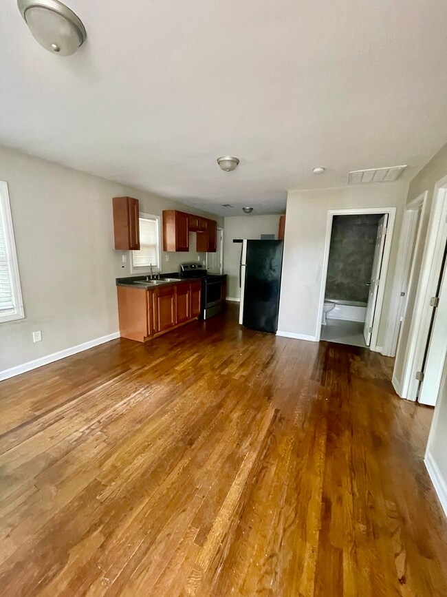 1310 N McDowell St in Charlotte, NC - Building Photo - Building Photo