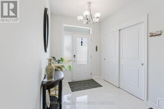 125 Robin Easey Ave in Ottawa, ON - Building Photo - Building Photo