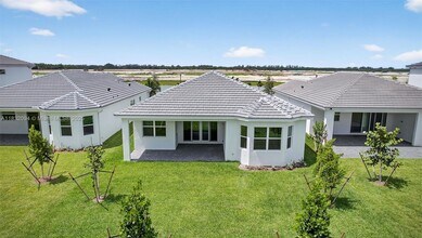 13674 Spruce Pne Dr in Westlake, FL - Building Photo - Building Photo