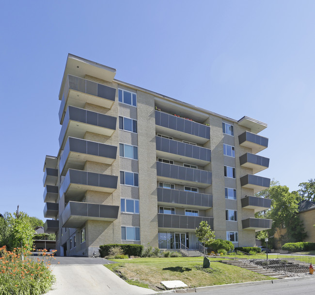 Northridge Heights Condominiums in Salt Lake City, UT - Building Photo - Building Photo