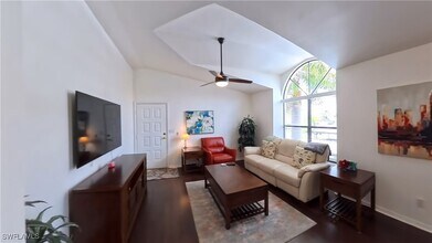 13211 Whitehaven Ln, Unit 1505 in Ft. Myers, FL - Building Photo - Building Photo