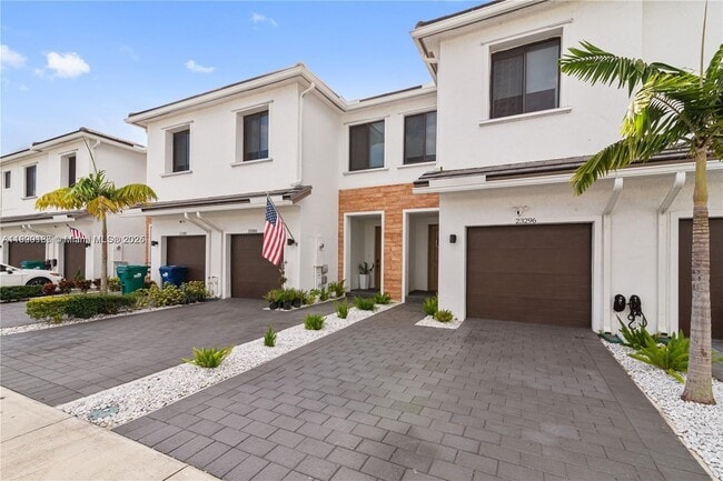 23296 SW 110th Ct in Princeton, FL - Building Photo - Building Photo