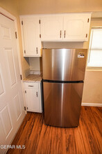6155 Cleveland Ave in El Paso, TX - Building Photo - Building Photo