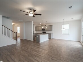 52 Thorne St in Fountain Inn, SC - Building Photo - Building Photo