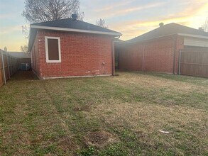 1111 Dandelion Dr in Mesquite, TX - Foto de edificio - Building Photo