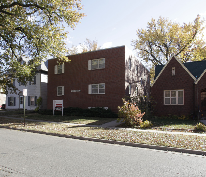 5033 Huntington Ave in Lincoln, NE - Building Photo