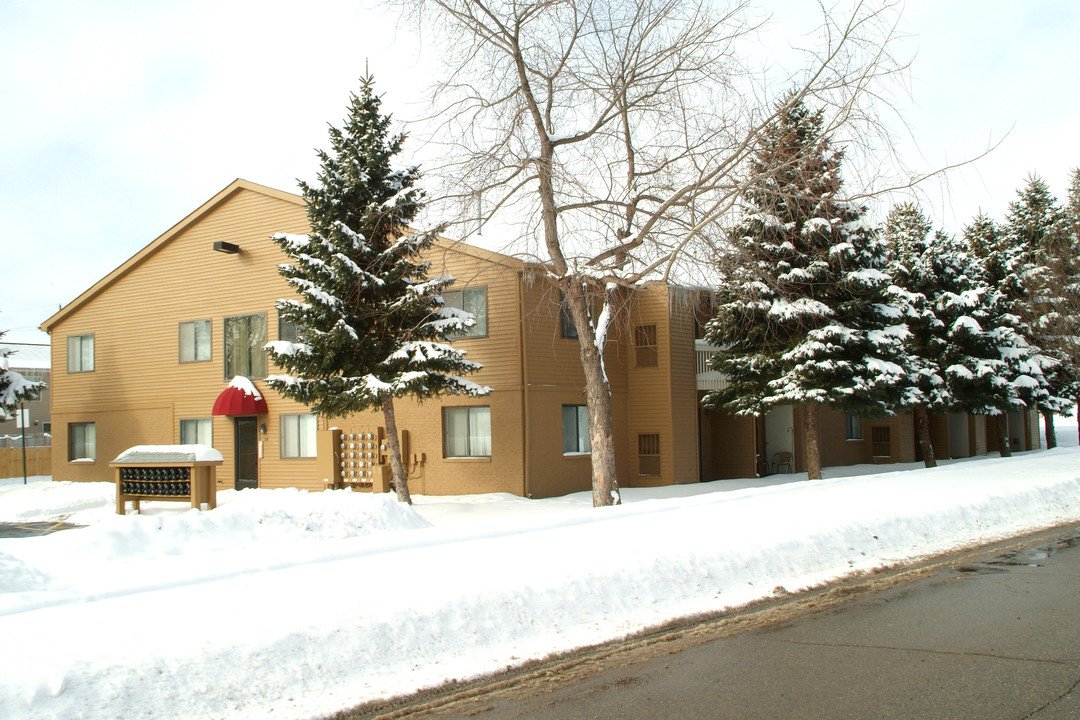 Village Apartments At Oxford in Oxford, MI - Foto de edificio