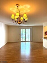 123 Smithfield Ct in Bernards, NJ - Building Photo - Building Photo