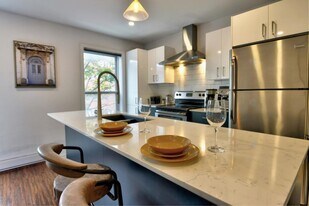 5107 Rue Saint-Ambroise in Montréal, QC - Building Photo