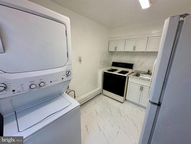 3236 Guilford St in Philadelphia, PA - Building Photo - Building Photo