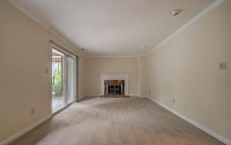 21107 Twinridge Square in Sterling, VA - Building Photo