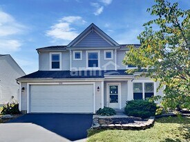 328 Timbersmith Dr in Delaware, OH - Building Photo