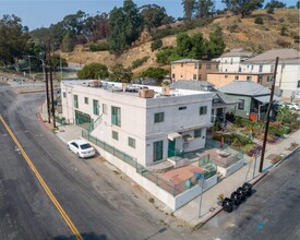 455 Savoy St in Los Angeles, CA - Foto de edificio - Building Photo