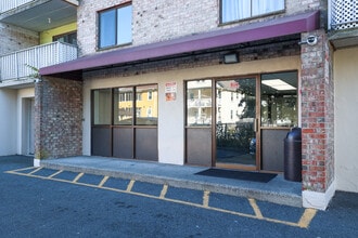 Parkwood Apartments in Malden, MA - Building Photo - Building Photo