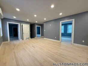 8 Brentwood St in Boston, MA - Building Photo - Building Photo