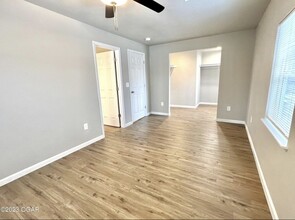 526 N Sergeant Ave in Joplin, MO - Building Photo - Building Photo