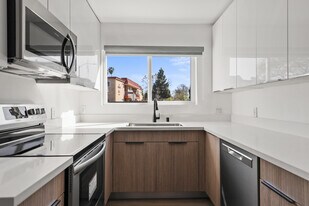 8777 Cadillac Ave. in Los Angeles, CA - Building Photo