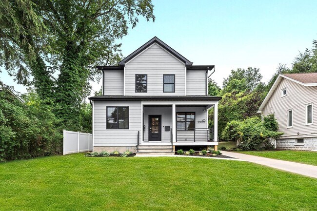 property at 165 Jefferson Ave