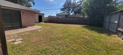 1820 Sunset Ave in Bay City, TX - Building Photo - Building Photo